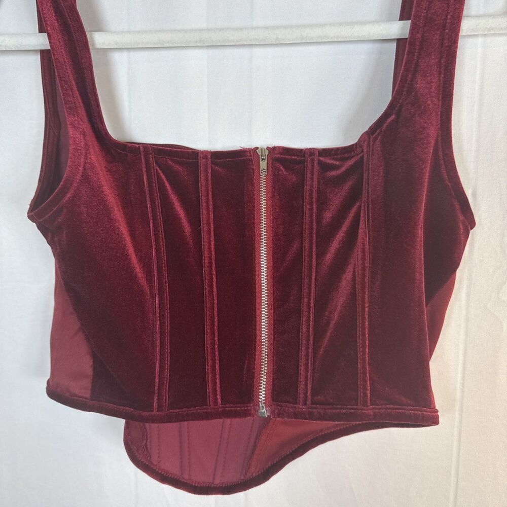 Cider Burgundy Velvet Corset Crop Top Size Medium Preowned - Picture 3 of 9